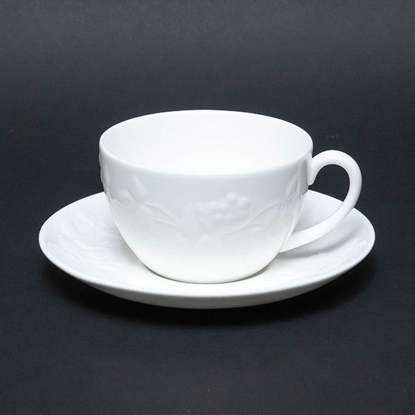 ウェッジウッド ワイルドストロベリーホワイト ティーカップ＆ソーサー