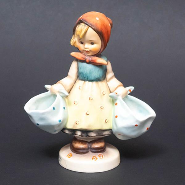 ゲーベル フンメル人形 『Mother's Darling（最愛の子）』