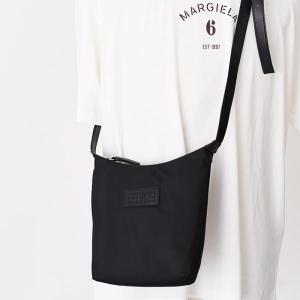 MM6 MAISON MARGIELA エムエムシックス メゾン マルジェラ ショルダーバッグ クロスボディバッグ 「ニューメリック」 ナイロン バーティカル SB6WG0026 P9062｜セレクトショップ FELICE Yahoo!店