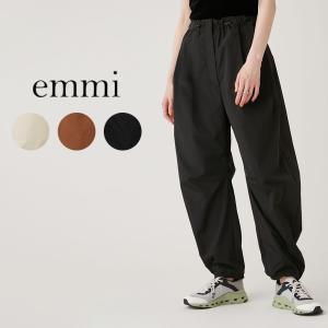 SALE50%OFF emmi atelier  撥水ウエストゴムパラシュートパンツ 13wfp234035 レディース ボトムス ドロスト仕様 ゆったり ラクチン｜selectshopmu