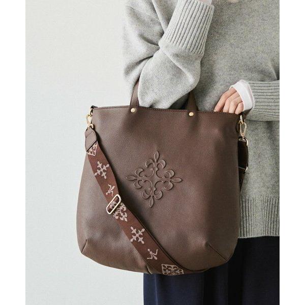 russet / ラシット エンボスモノグラム 2WAYトートバッグ