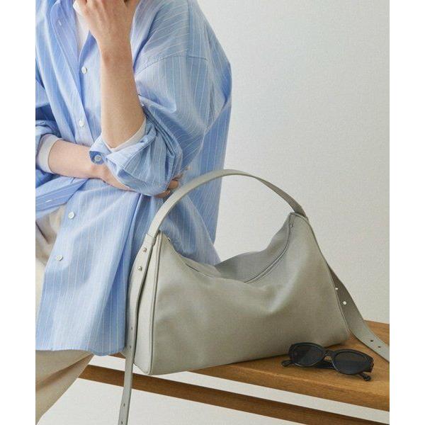 russet / ラシット トライアングルショルダーバッグ