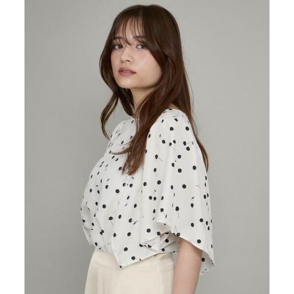 QUEENS COURT / クイーンズコート チェリープリント柄ブラウス≪手洗い可能≫