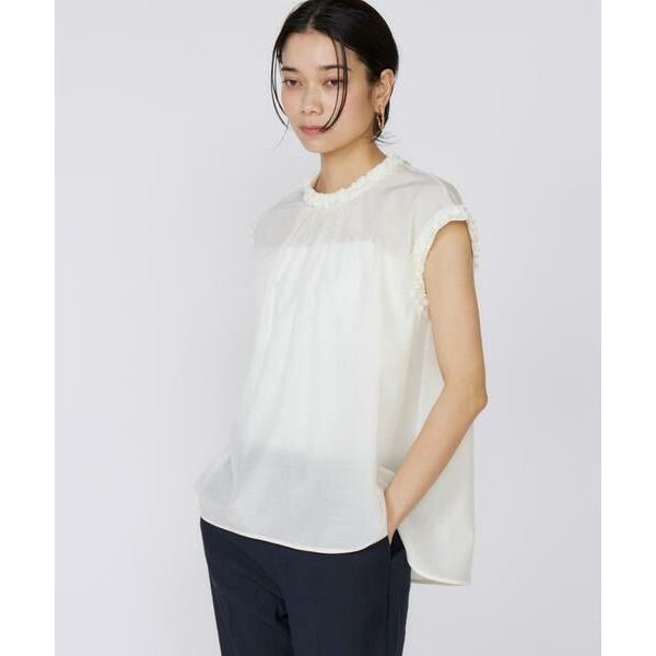 INED / イネド 《大きいサイズ》タックフリルブラウス