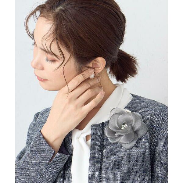 COMME CA ISM / コムサイズム フラワー×プラスチックパール コサージュ