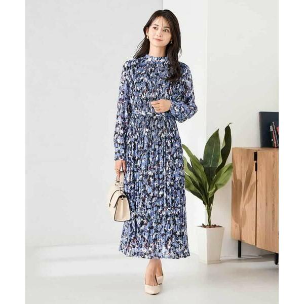 a.v.v / アー・ヴェ・ヴェ ランダムプリーツワンピース