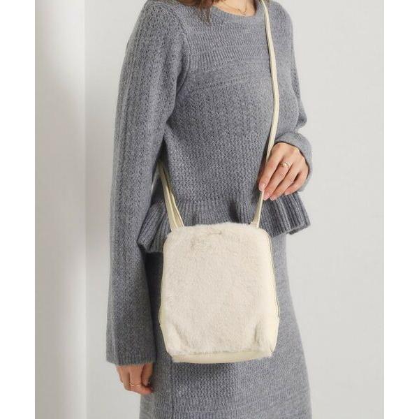 ITS'DEMO / イッツデモ 三層フェイクファーミニショルダー