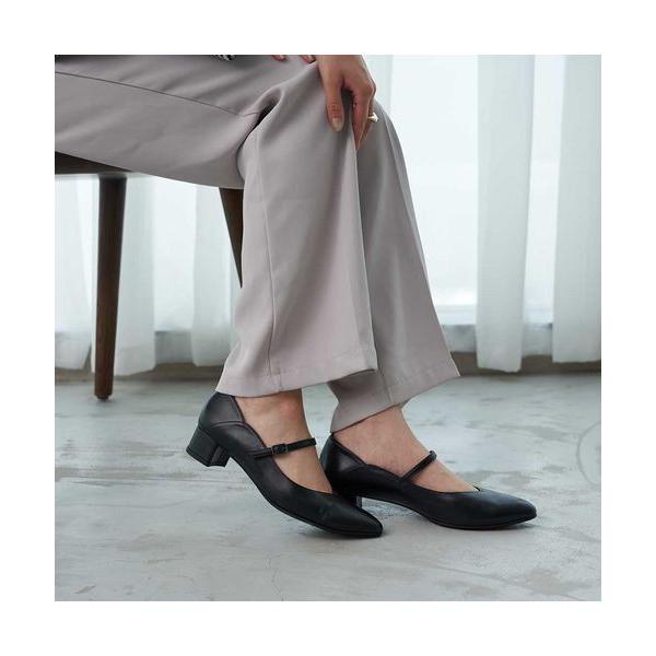 Riz raffinee / リズラフィーネ アーモンドトゥストラップパンプス