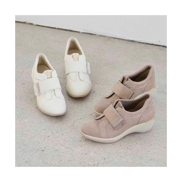 Riz raffinee / リズラフィーネ ヒールアップベルトスニーカー