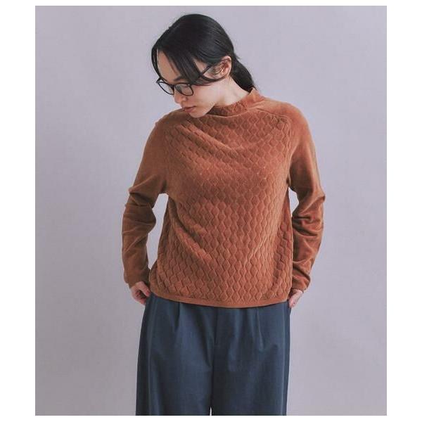 SIPULI / シプリ Creamy Cotton 木の葉柄ボトルネックニット