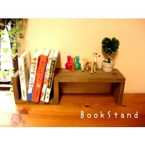 ★シャビーな木製飾り棚付きブックスタンド　フレンチアンティークテイスト本棚和風アジアンなお部屋にも♪...