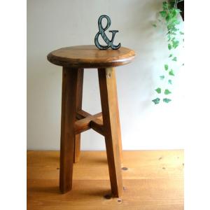 ★素朴♪ナチュラルなウッドスツール　アンティーク風　リメイクにも♪　木製のイス椅子【楽ギフ_包装】【...