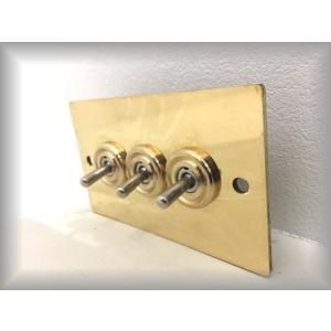 最安値挑戦中★真鍮 3口トグルスイッチカバー◎プレート レトロオシャレな壁スイッチ♪ アンティークシ...