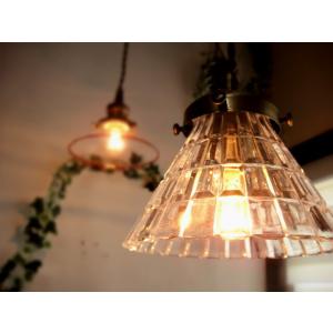 最安値挑戦中★アンティーク調ガラスペンダントランプ▲60　１灯灯具真鍮カラーレトロE17電球プチペン...