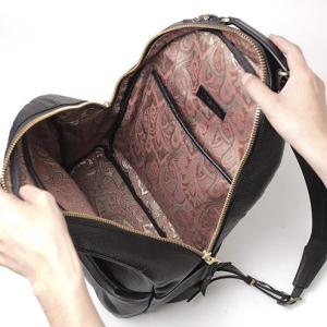 レザーリュックサック ブラックパイソン(ヘビ革)の詳細画像4