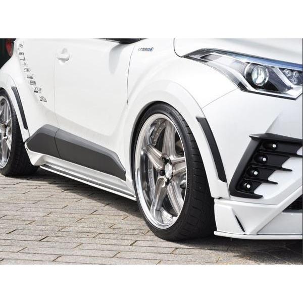 ＢＥＹＯＮＤ（ビヨンド）　ＵＲＢＡＮ　オーバーフェンダー未塗装　Ｃ-ＨＲ