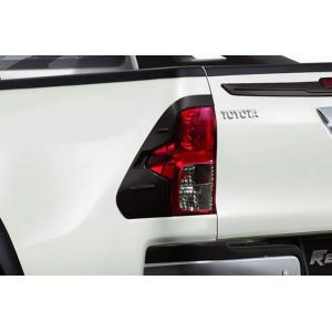 GUN125ハイラックス海外トヨタ純正 テールランプカバー【クローム