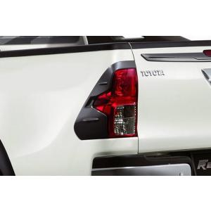 GUN125ハイラックス海外トヨタ純正 テールランプカバー【マット