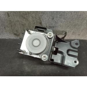 AKE919ヴィッツ DBA-NSP130 ABSアクチュエーター 1NR-FKE 4V8 4405...