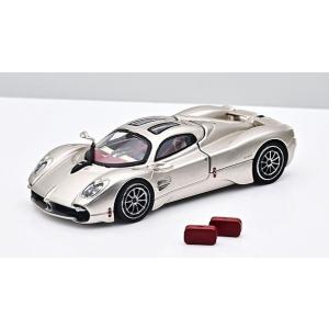 CMモデル　1/64　Pagani ウトピア シャンパンゴールド