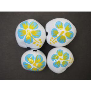 【訳あり特価】ライトブルー ハイビスカス ホワイトククイナッツ（4ケ入り）