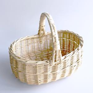 柳素材 手付きバスケット Sサイズ 横幅約20cm プチギフト用かご 結婚式 フラワーシャワー カゴ 編み籠 フラワーガール