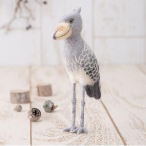 ハシビロコウのマスコット手作りキット  羊毛フェルトで作る鳥のぬいぐるみ 変わった生き物｜shiawase-deli