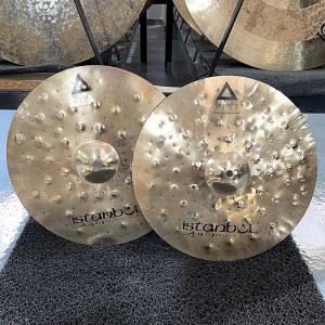 Istanbul／Agop Xist DRY DARK Brilliant Hihats 15'' [713g / 1，189g]【2024 トルコ・ファクトリー・ツアー選定品】｜shibuya-ikebe