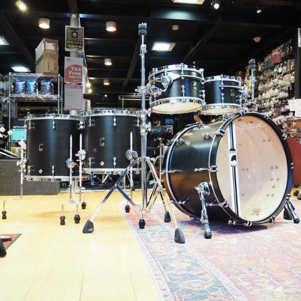 MAPEX BLACK PANTHER DESIGN LAB DRUM SET EQUINOX [2...