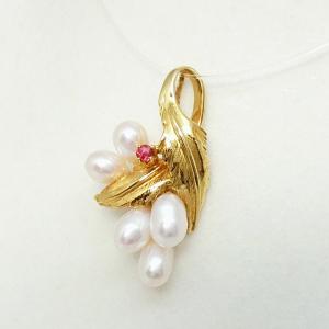 TASAKI（タサキ） 【送料無料】タサキ 田崎真珠 TASAKI 750 K18WG