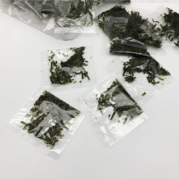 刻みのり 小袋 0.3g×100食 国内産 業務用 きざみのり 個包装小分け袋で一人分  焼海苔 お...