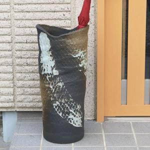 傘立て 陶器 おしゃれ 信楽焼 かさたて 和風 傘入れ モダン 黒 玄関