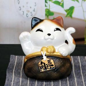 招き猫 小槌持ち 猫の置物 陶器 信楽焼 小さい 小づち 打ち出の小槌