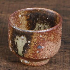 瀬戸焼 ぐい呑み 加藤伸也作 黄瀬戸ぐい呑 item no.2f462 : ハマダヤ