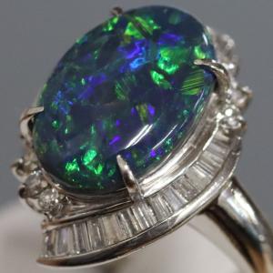 プラチナ ホワイトオパール ダイヤモンド リング 17号 OP1.03ct D0