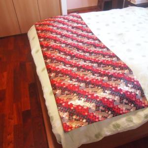 西陣織　新品　ベッドスロー　最高級　2ｍ×60㎝ ベッドライナー 西陣織 豪華なオリジナルベッドスロー クイーン ダブル