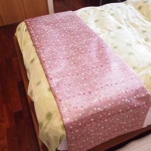 西陣織　新品　ベッドスロー　最高級　2ｍ×60㎝ ベッドライナー 西陣織 豪華なオリジナルベッドスロー クイーン ダブル