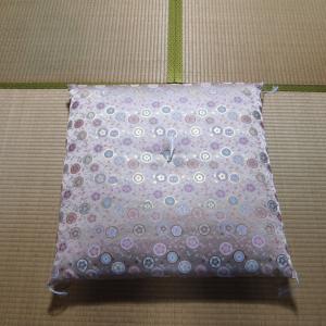 桜円(圧縮綿入)御前座布団 67×68cm 送...の詳細画像3