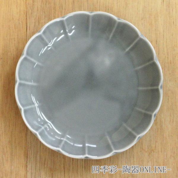 皿 中皿 丸皿 21cmミート皿 カレー皿 パスタ皿 おしゃれ かわいい グレー 菊型 花型 日本製...