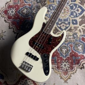 Fender フェンダー American Vintage II 1966 Jazz Bass Olympic White エレキベース 〔市川コルトンプラザ店〕｜shimamura