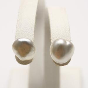 南洋白蝶真珠パールピアス ケシ 8mm マルチカラー K18製 : 真珠倶楽部 
