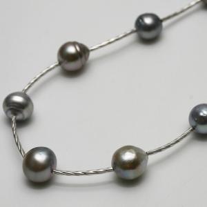 南洋白蝶/タヒチ黒蝶真珠パールルースケシ両穴41ピース3-4mm