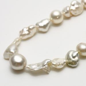 南洋白蝶真珠パールネックレス ケシ 10-4mm ホワイトカラー  