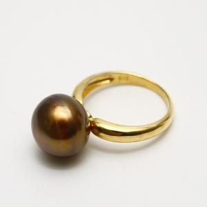 アコヤ真珠パールピアス 9.0-9.5mm ナチュラルマルチカラー K14WG製