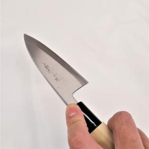 日本製 越前打刃物 宝馬 磨 鋼付 柳刃包丁240mm シノギ朴柄 刺身包丁
