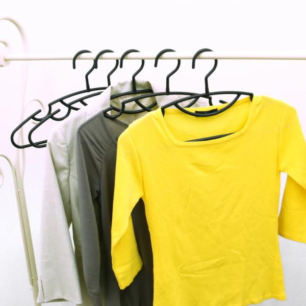 ハンガー シャツ カジュアル 再生プラスチック リバース セットスリムハンガー 5本組