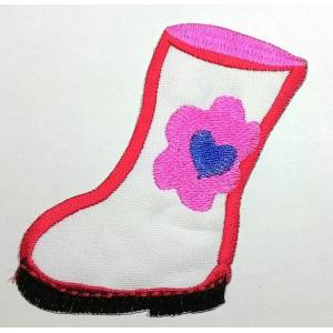 アイロンワッペン ワッペン　キュート・ハート 長靴　刺繍ワッペン　アイロンで貼れるワッペン
