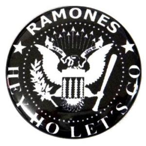 缶バッジ　音楽　RAMONES 38ｍｍ　ピンバッジ