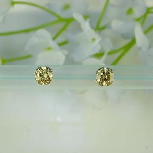 MARE(マーレ) SWAROVSKI Fancy Champagne 4×4mm ピアス mt103｜shinwastore