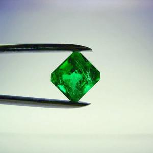 エメラルド 指輪 リング 1.0ct K10WG/Pt900/K18WG コロンビア産 5月